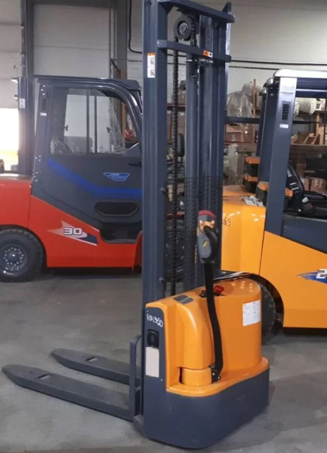 Штабелер (ричтрак) Aurora Forklift MBD15